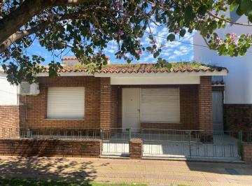 Casa · 101m² · 4 Ambientes · Casa Venta Inversión Residencial