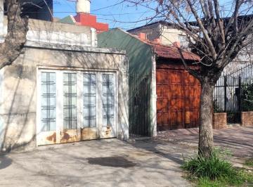 PH de 3 ambientes, Lanús · Impecable PH 3 Ambientes con Patios y Terraza.
