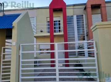 Casa · 77m² · 3 Ambientes · 1 Cochera · Dúplex a La Venta - Capilla del Señor, a 3 Cuadras del Centro