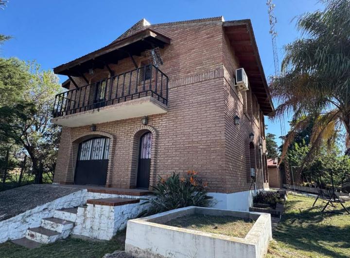Casa · 227m² · 11 Ambientes