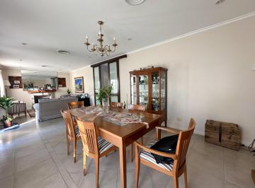 Casa de 5 ambientes, Berazategui · Excelente | Casa | Venta | Abril Club de Campo