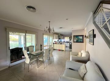 Casa de 5 ambientes, Berazategui · Casa | Venta | Abril Club de Campo