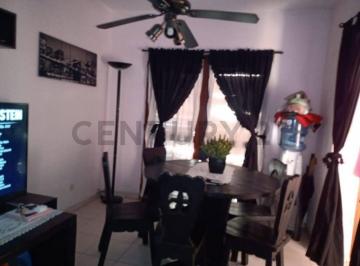 Casa · 58m² · 3 Ambientes · 1 Cochera · Casa en Venta Longchamps