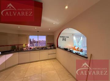 Casa · 489m² · 12 Ambientes · Oportunidad de Inversion, Departamentos Mas Local, Garin, Escobar, Venta en Bloque