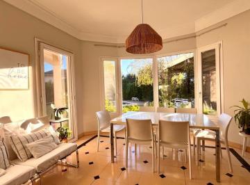 Casa · 260m² · 7 Ambientes · 4 Cocheras · Casa a La Venta en Barrio La Caballeriza Pilar