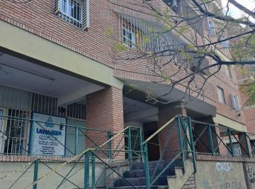 Departamento de 5 ambientes, Córdoba · Vendo Departamentos de 3 Dorm. 2 Baños Barrio Guemes