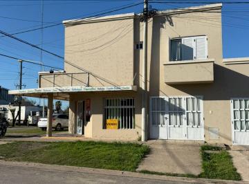 Departamento de 3 ambientes, Nogoyá · Se Vende Esquina Local Comercial Mas Departamento 2 Dormitorio con Cochera