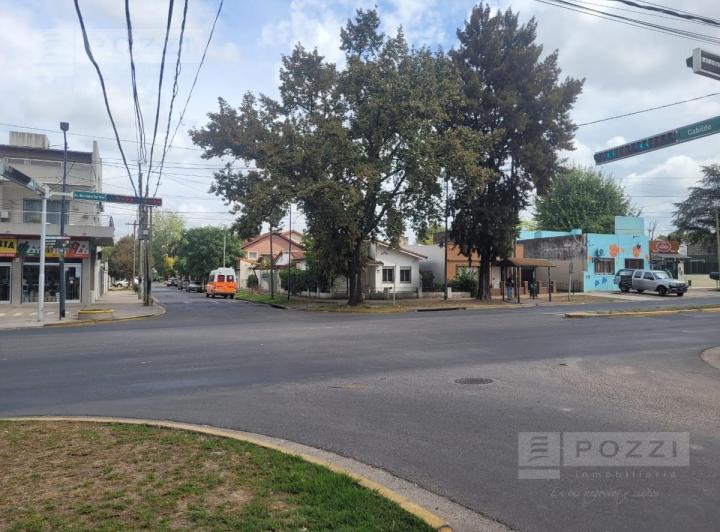 Local comercial · 80m² · 3 Ambientes · 1 Cochera