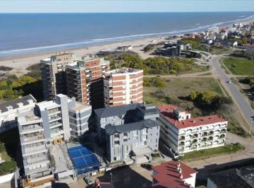 Departamento · 39m² · 2 Ambientes · 1 Cochera · Departamento 2 Ambientes con Cochera y Amenities en Venta Le Petit, Pinamar, Cerca de La Playa, Fina