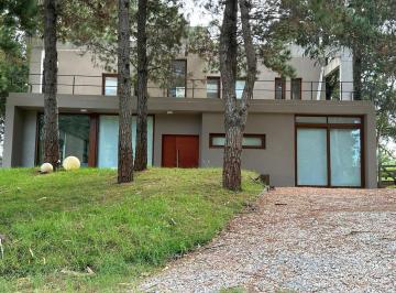 Casa · 450m² · 5 Ambientes · Costa Esmeralda Barrio Senderos I