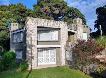 Casa · 285m² · 6 Ambientes · 4 Cocheras · Gulliver 940 B5 Pinamar