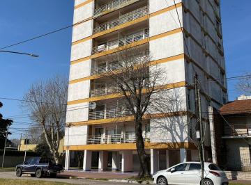 Departamento · 59m² · 4 Ambientes · Av San Martin 295