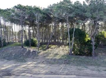 Terreno · 1072m² · Terreno en Venta, Pinamar Norte, Barrio Bosques, Av Shaw y Av del Olimpo