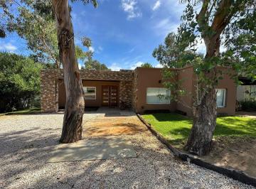 Casa · 173m² · 5 Ambientes · Costa Esmeralda - Barrio Senderos III - Lote 195