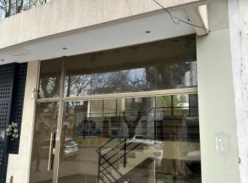 Local comercial de 2 ambientes, La Plata · Local de 100 m² en Alquiler en La Plata