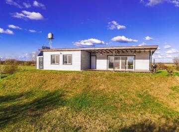 Casa · 85m² · 3 Ambientes · Casa - Villa Paranacito