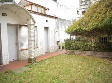 Terreno · 330m² · 5 Ambientes · 1 Cochera · Casa en Venta en La Plata