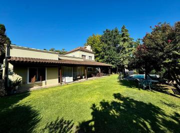 Casa · 161m² · 4 Ambientes · 2 Cocheras · Casa - Cuatro Ambientes - Country Club Banco Provincia (Moreno)