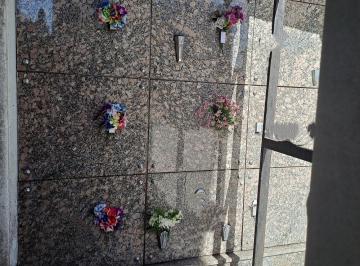 Bóveda, nicho o parcela , Mar del Plata · Nichos Cementerio de La Loma Mar del Plata, Tres Unidades