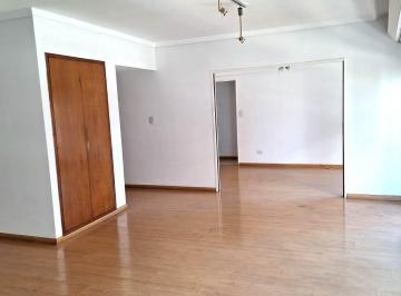 Departamento de 5 ambientes, Villa del Parque · Estupendo Semipiso 5 Ambientes con Dependencia y Cochera