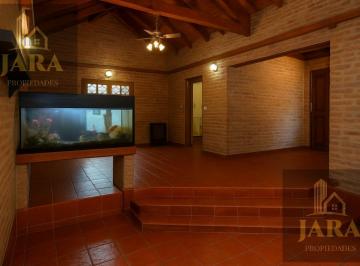Casa · 161m² · 3 Ambientes · Casa en Venta Ranelagh con Cochera y Departamento Independiente