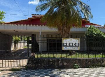 Casa · 5 Dormitorios · Casa + Departamento en Av Belgrano 1280