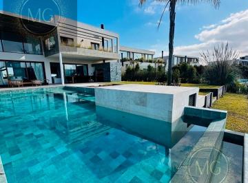 Casa · 322m² · 5 Ambientes · 2 Cocheras · Casa en Alquiler Al Lago en Virazon - Nordelta