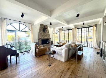 Casa · 405m² · 6 Ambientes · 2 Cocheras · Casa en Alquiler 3 Dorm. Amoblada Al Lago Los Castores Nordelta