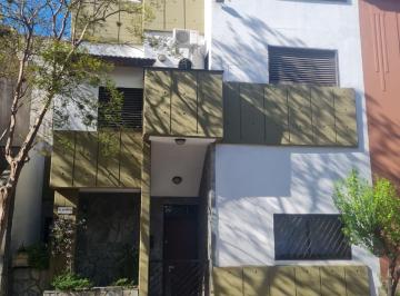 Casa de 4 ambientes, Floresta · Casa 4 Ambientes con Patio, Terraza y Parrilla