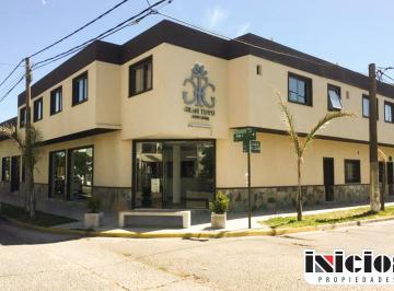 Hotel de 22 ambientes, San Clemente del Tuyú · Gran Hotel Tuyú: Calle 3 Norte Esq. 30 - San Clemente - H608