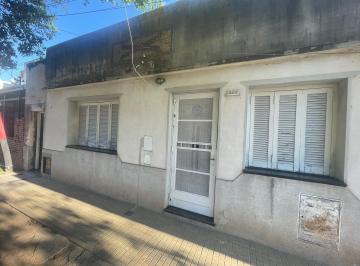 Casa · 120m² · 3 Ambientes · Casa a La Venta Juan Canals y Oroño Gran Terreno