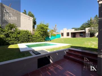 Casa · 202m² · 4 Ambientes · 2 Cocheras · Casa Eb Venta / Alquiler - 3 Dorm - Bº Huerto del Sol - La Puntilla - Luján de Cuyo