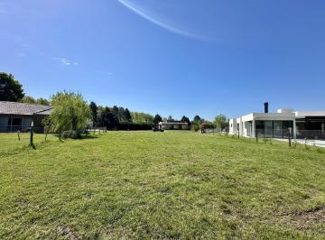 Terreno · 1020m² · Lote de 1020 m² en Venta en Los Alcanfores, Pilar