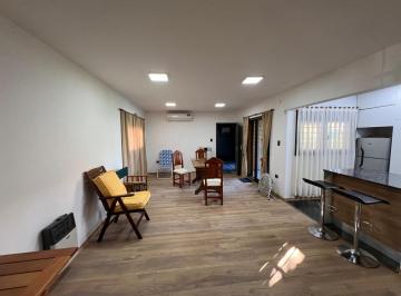 Casa · 140m² · 4 Ambientes · 2 Cocheras · Venta Casa en Tejas 4