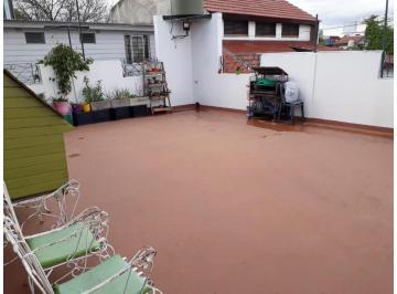 PH · 60m² · 3 Ambientes · PH 3 Amb. Al Frente con Patio y Terraza