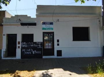 Casa · 111m² · 3 Ambientes · Casa en Venta de 2 Dorm. Zona Sur Oportunidad