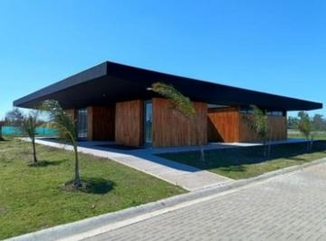 Terreno · 607m² · Excelente Lote en Barrio Village Plaza. Bella Vista.