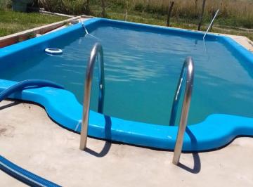 Quinta vacacional de 3 ambientes, Chascomús · Casa con Pileta, Sobre Tres Lotes de 10x30 c/u Chascomus