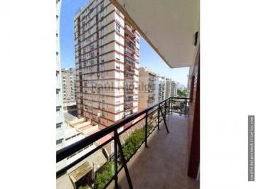 Departamento · 70m² · 3 Ambientes · 1 Cochera · Departamento 3 Ambientes con Dependencia y Cochera Macrocentro