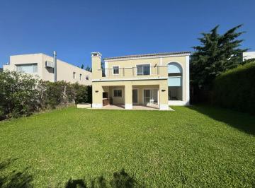 Casa de 7 ambientes, Tigre · Casa en Venta en El Barrio Los Sauces