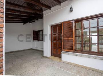 PH · 55m² · 3 Ambientes · 1 Cochera · PH en Venta en La Plata