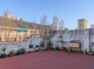 Casa · 178m² · 5 Ambientes · 1 Cochera ·
