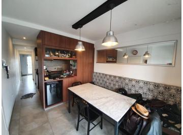 Departamento · 60m² · 3 Ambientes · 1 Cochera · Depto. Tipo Duplex en 2 Plantas C/cochera - Lanús Este.