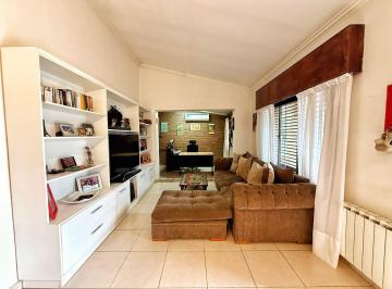 LIVING · 223 - Casa 3 4 Dorm. + Dpto