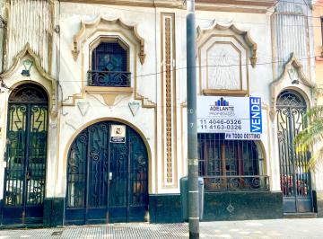 PH de 8 ambientes, Boedo · Muy Buen PH con Entrada Indep. Cochera y Gran Terraza. Apto Todo Destino