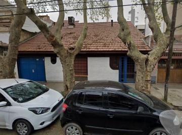 PH · 188m² · 4 Ambientes · 1 Cochera · PH Tipo Chalet 2 Plantas 4 Amb C/patio y Terraza Quilmes