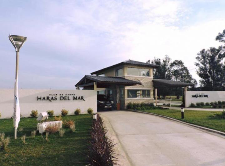 Terreno · 835m²