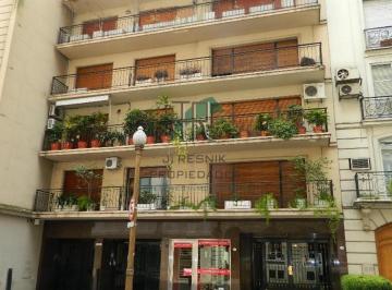 Departamento · 243m² · 5 Ambientes · 2 Cocheras · Venta Departamento 2 Cocheras. Alvear. Patio