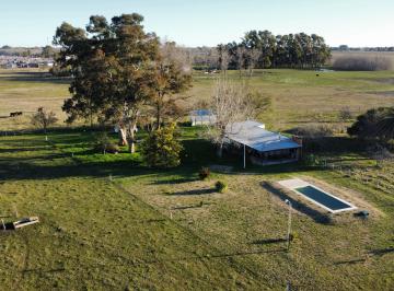 Quinta vacacional de 3 ambientes, Ranchos · Casaquinta Sobre 7499 m². Excelente Ubicación, Ranchos. Gral. Paz.