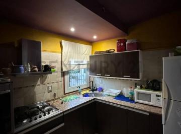 Casa · 211m² · 3 Ambientes · 2 Cocheras · Casa en Venta en Rafaela, Barrio 9 de Julio